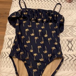 Old Navy one piece bathing suit size large girls